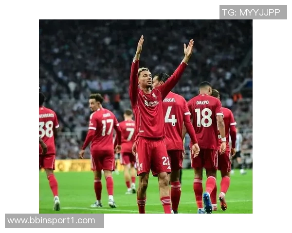 古斯托回忆：贝尔球衣陪伴我首秀对决利物浦的难忘时刻