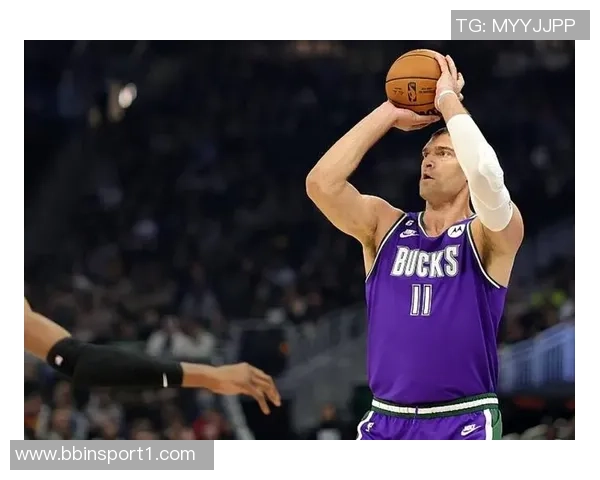 球队主持人点评夏普表现犹豫被大洛封盖显得格外悲哀