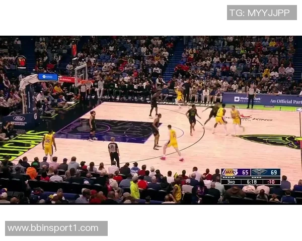 海斯称赞东契奇传球能力与老詹联手将形成强大牵制力 海斯称赞东契奇传球能力与老詹联手将形成强大牵制力