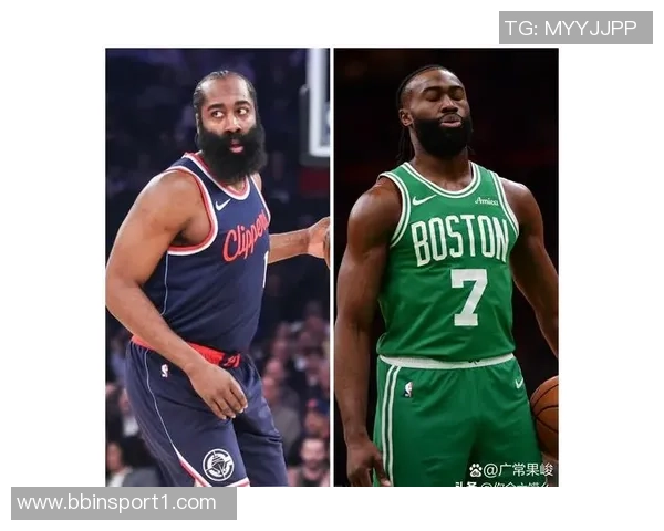 杰伦布朗半场表现平平12投仅4中贡献11分并抢下4个篮板 杰伦布朗半场表现平平12投仅4中贡献11分并抢下4个篮板