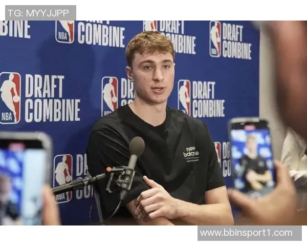 弗拉格需提升进攻侵略性打控卫并非最佳解决方案 弗拉格需提升进攻侵略性打控卫并非最佳解决方案